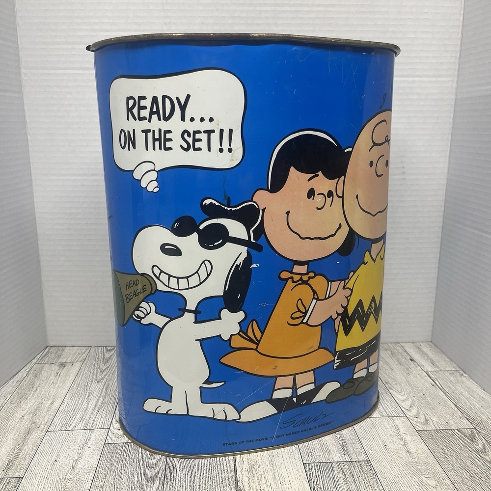Vintage 1969 Peanuts Cheinco Metal Trash Can - A Boy Named Charlie Brown